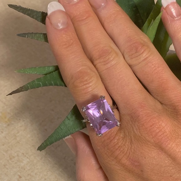 Lavender lust statement cocktail ring - Picture 8 of 8